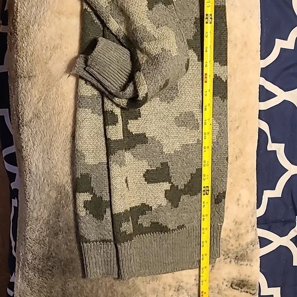 Lucky Brand Camouflage Cardigan Sweater - Picture 7 of 10